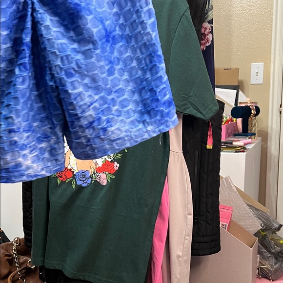 Sales - Picture 4 of 4